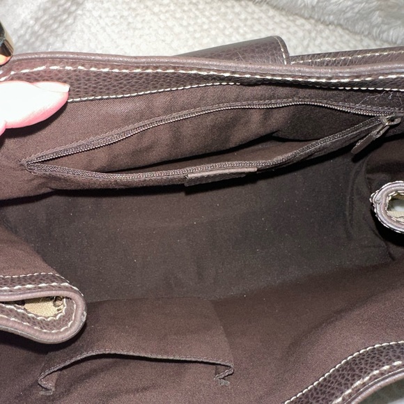 Gucci is authentic and brand new. The serial number is the last picture - Picture 4 of 13